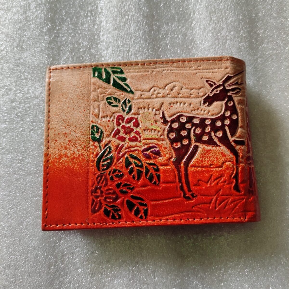 Handcrafted leather wallet hand for Men (Hiran design) - Image 1