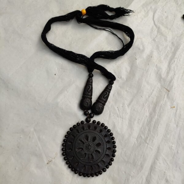 Terracotta Handicraft Necklace for women Set (black colour)