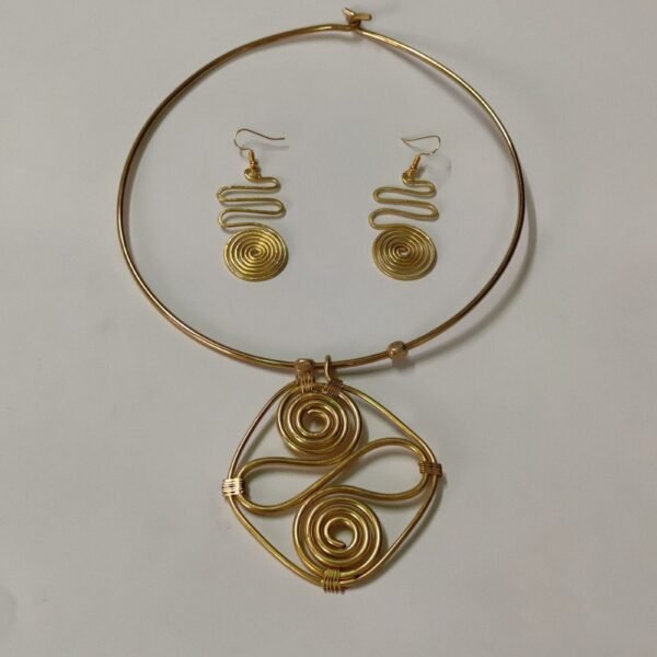 Brass Metal Handcrafted Dhokra jewellery Set For ladies