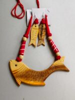 Handmade wooden jewellery set Elegant Fish Design - Image 3