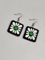 Terracotta earring Black color and white flowers for women - Image 3