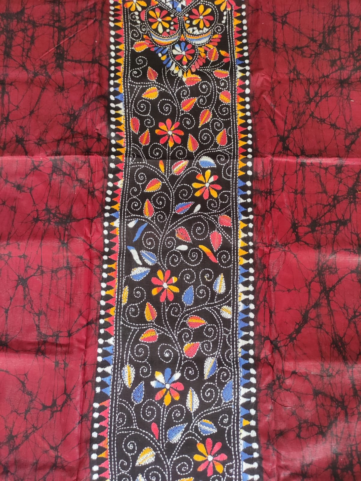 WhatsApp Image 2025-05-13 at 11.01.01_73b49e06 Handicraft Kantha Stitch Batik Salwar Suit  (Red) - Image 3