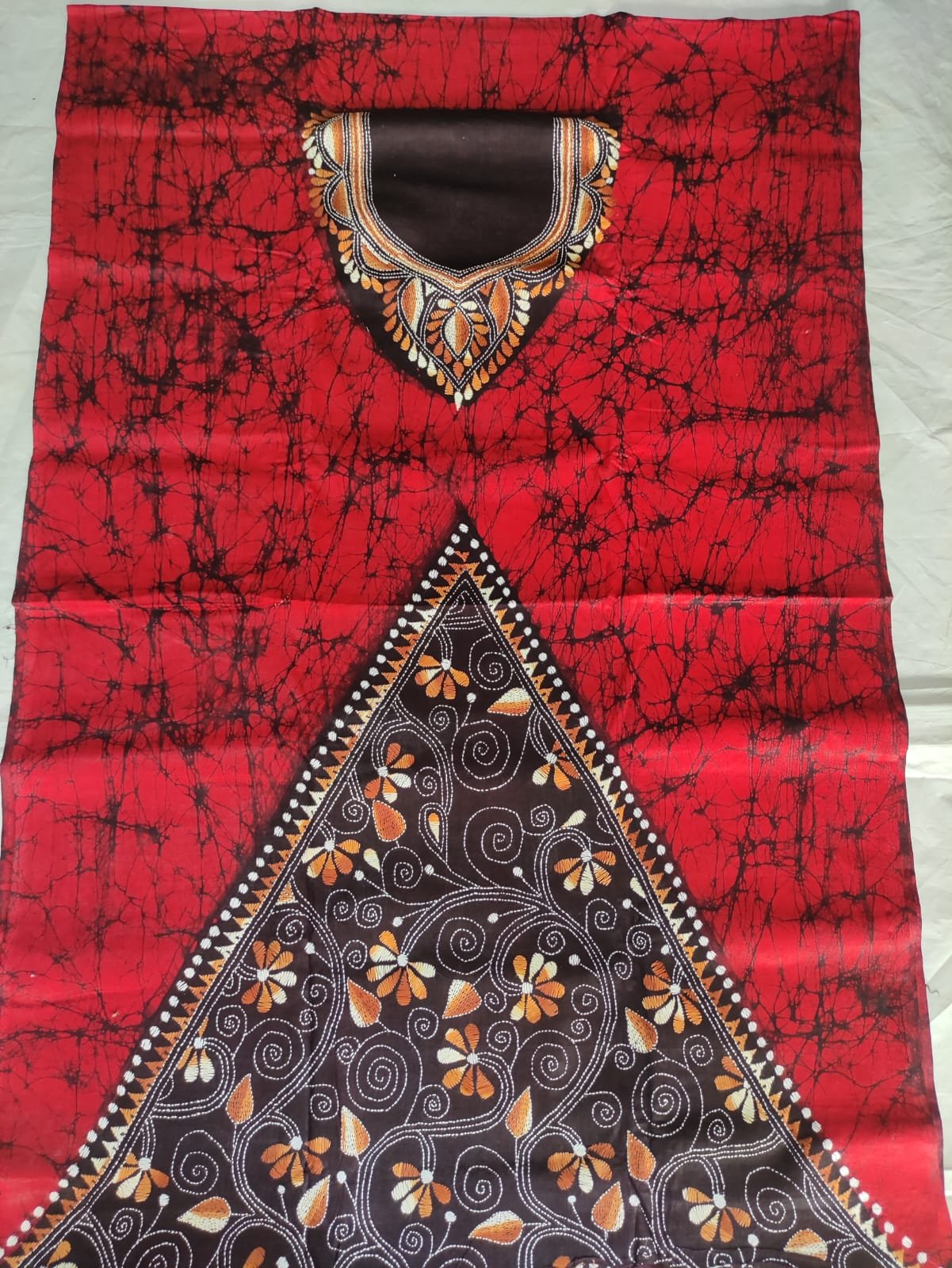 WhatsApp Image 2025-05-13 at 11.19.53_5cfcca46 100% Cotton Kantha Batik Salwar Suit (Red) - Image 4