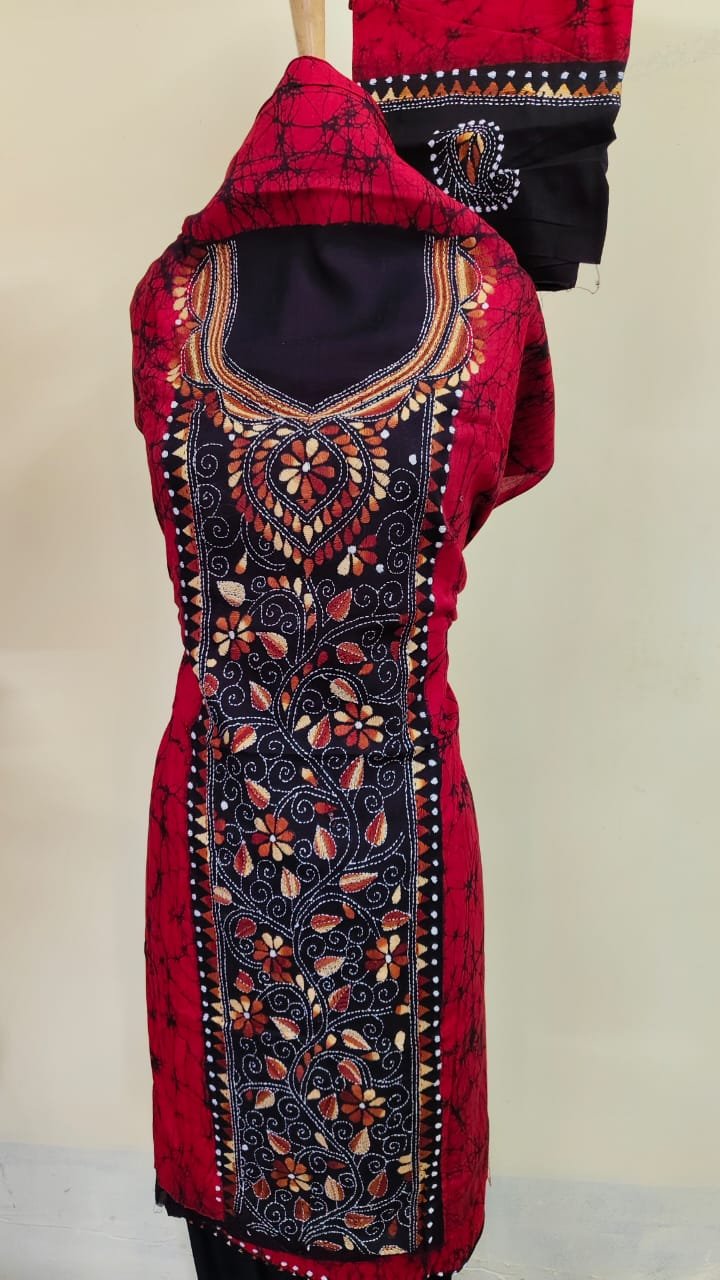 WhatsApp Image 2025-09-14 at 11.37.27_322de6e4 Pure Cotton Kantha Batik Salwar Suit 3Piece (Red) - Image 6