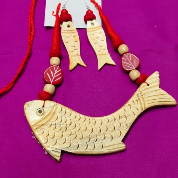 Wooden jewellery Set For girls Elegant Fish Design