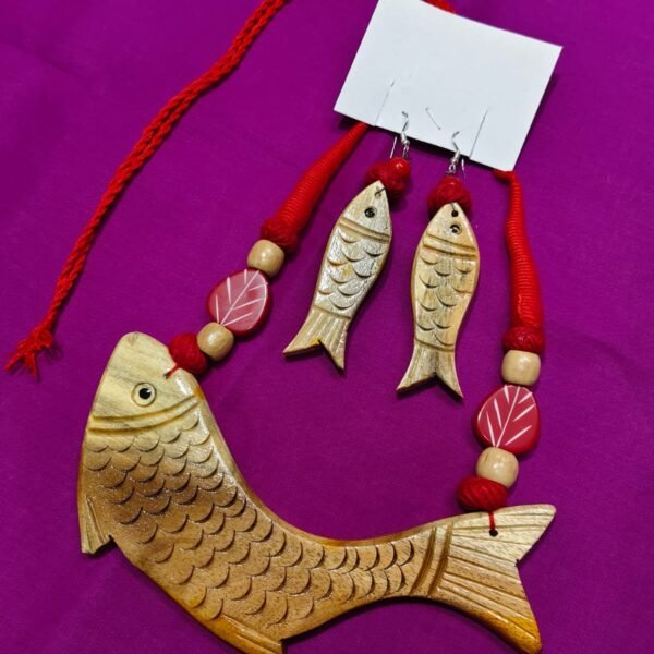 Wooden jewellery Set - Fish Design