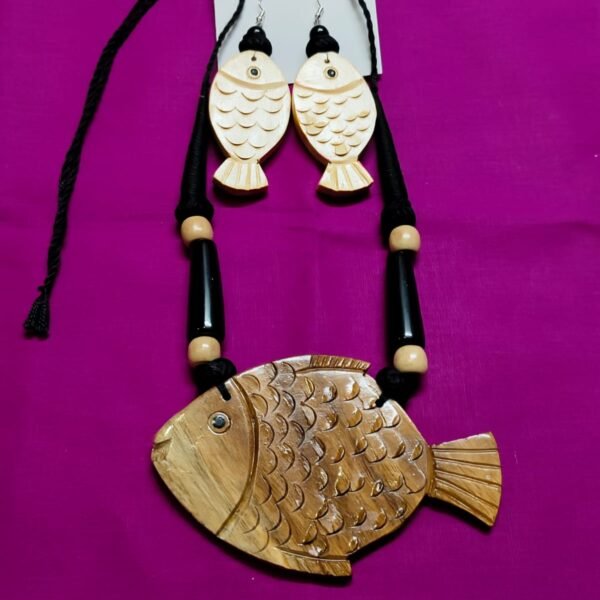 Wooden jewellery Set Elegant Fish Design