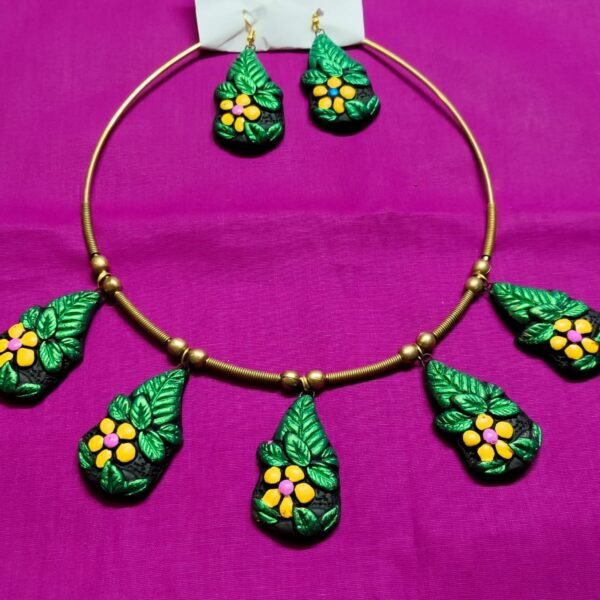 Handcrafted Leaf & Flower Terracotta Necklace Set