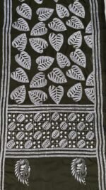 White leaf motif dark green silk kantha stole - Image 4