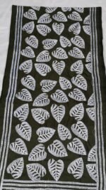 White leaf motif dark green silk kantha stole - Image 3