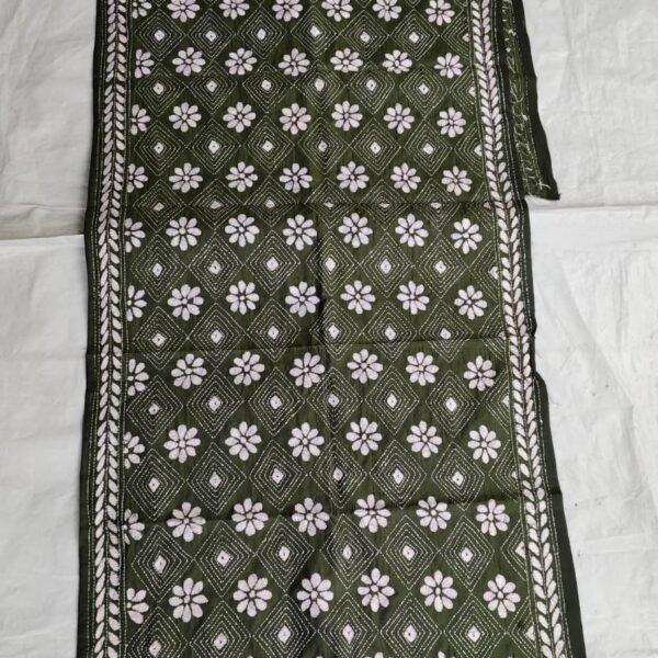 Deep Green Silk Stole – Floral Kantha Embroidery