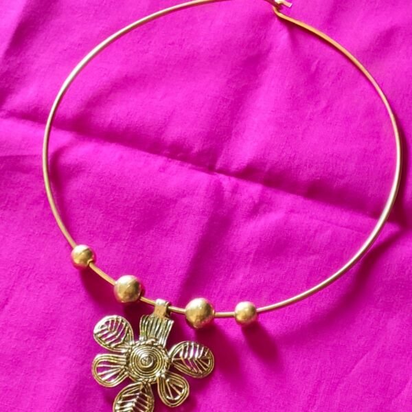 Dokra Hasuli Floral with leaf motif Necklace