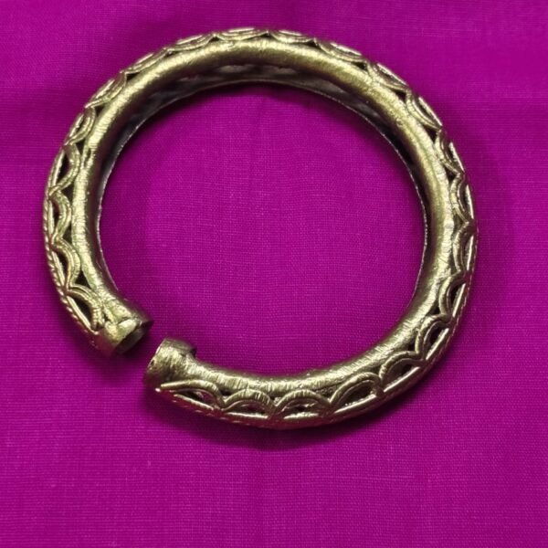 Handmade Dokra Bracelet – Vintage Ethnic Design