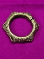 Handcrafted Tribal Dokra Bracelet – Vintage Ethnic Design
