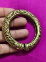 Tribal Dokra Brass Bracelet – Vintage Ethnic Design - Image 4