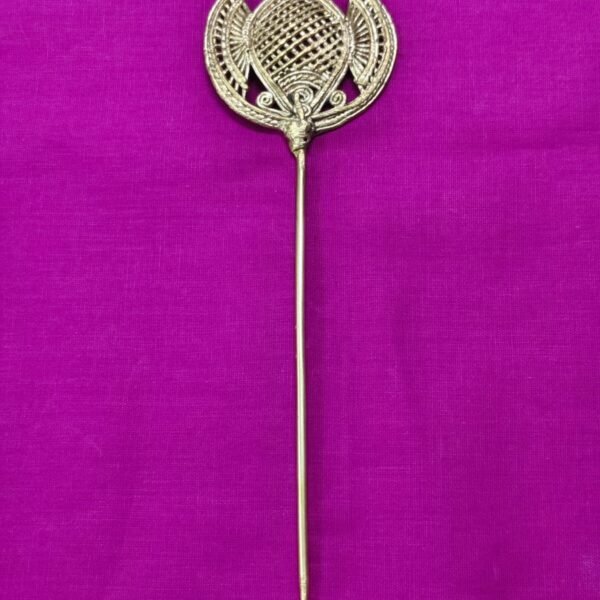 Handcrafted Dokra Brass Hair Pin – Round Leaf & Mesh Design