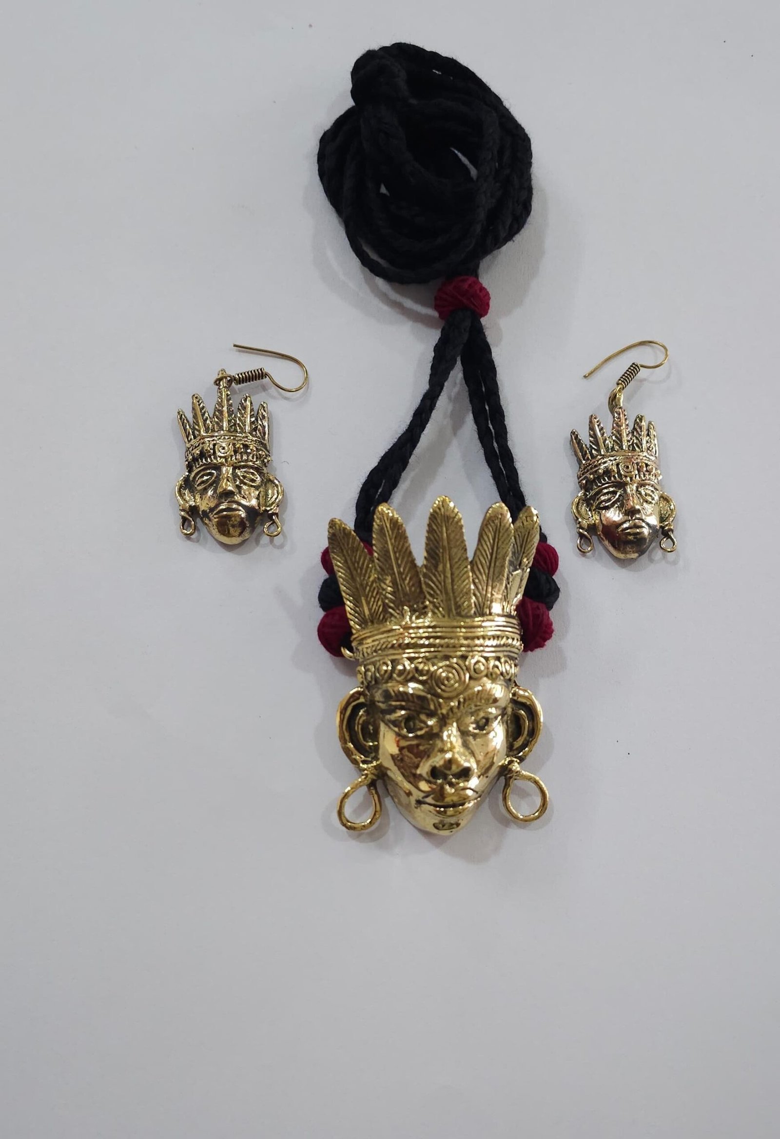WhatsApp Image 2025-07-09 at 9.55.39 PM (2) Royal Tribal Face Dokra Necklace Set – Handcrafted Brass Pendant with Earrings - Image 1