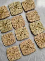 Handmade Grass Leaf Tea Coaster Set (12 Piece) - Image 4