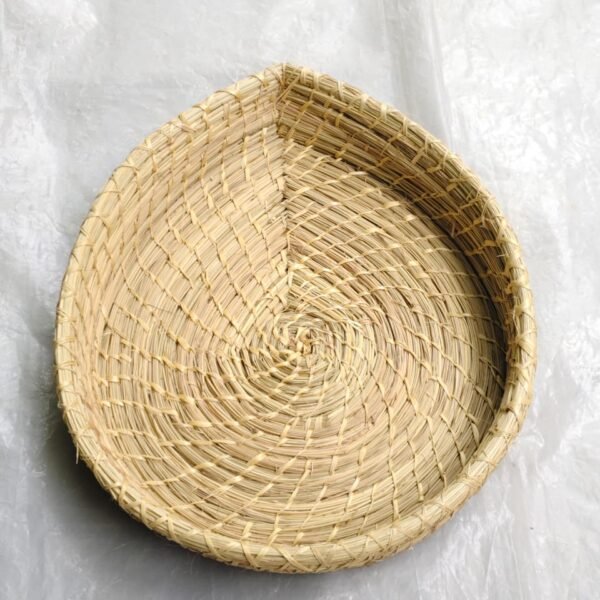 Handmade Leaf Shaped Tray | Glossy Finish Grass
