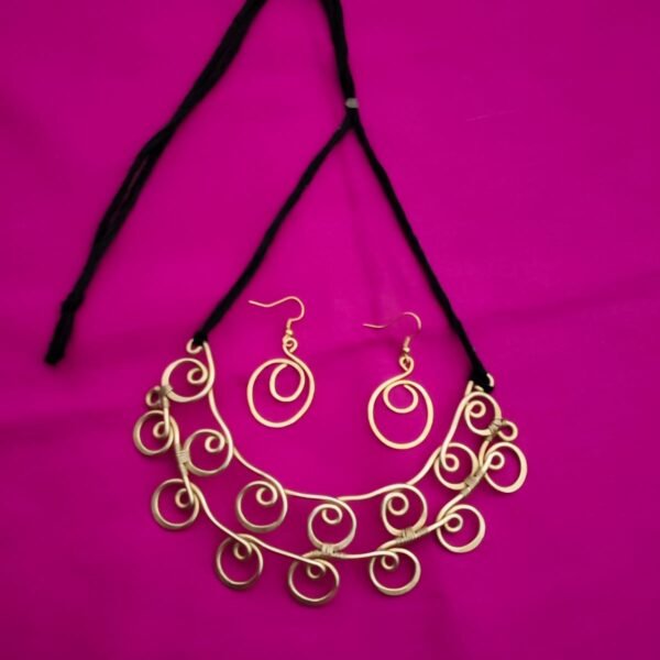 Handcrafted Brass Spiral Necklace Set Adjustable Thread
