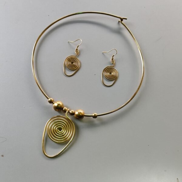 Handcrafted Brass Metal jewellery Set For Women