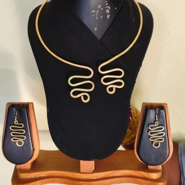 Handcrafted Brass Necklace & Earrings Set – Modern Design