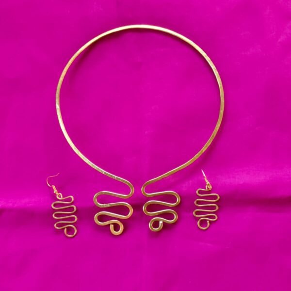 Handcrafted Brass Necklace & Earrings Set – Modern Spiral Design