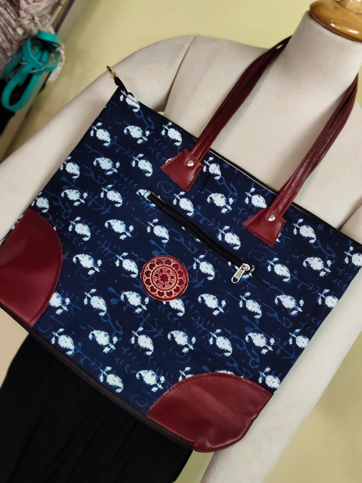 WhatsApp Image 2025-08-25 at 18.11.43_3d2d6588 Handmade Ajrakh-style paisley tote bag - Base Navy blue - Image 2