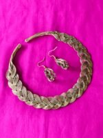 Hand-braided brass Necklace set - with matching earrings - Image 2