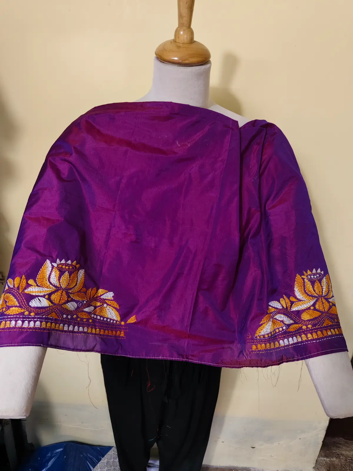 1000528017.webp Purple Silk Kantha Stitch Blouse Material – Hand Embroidered Lotus Motif - Image 8