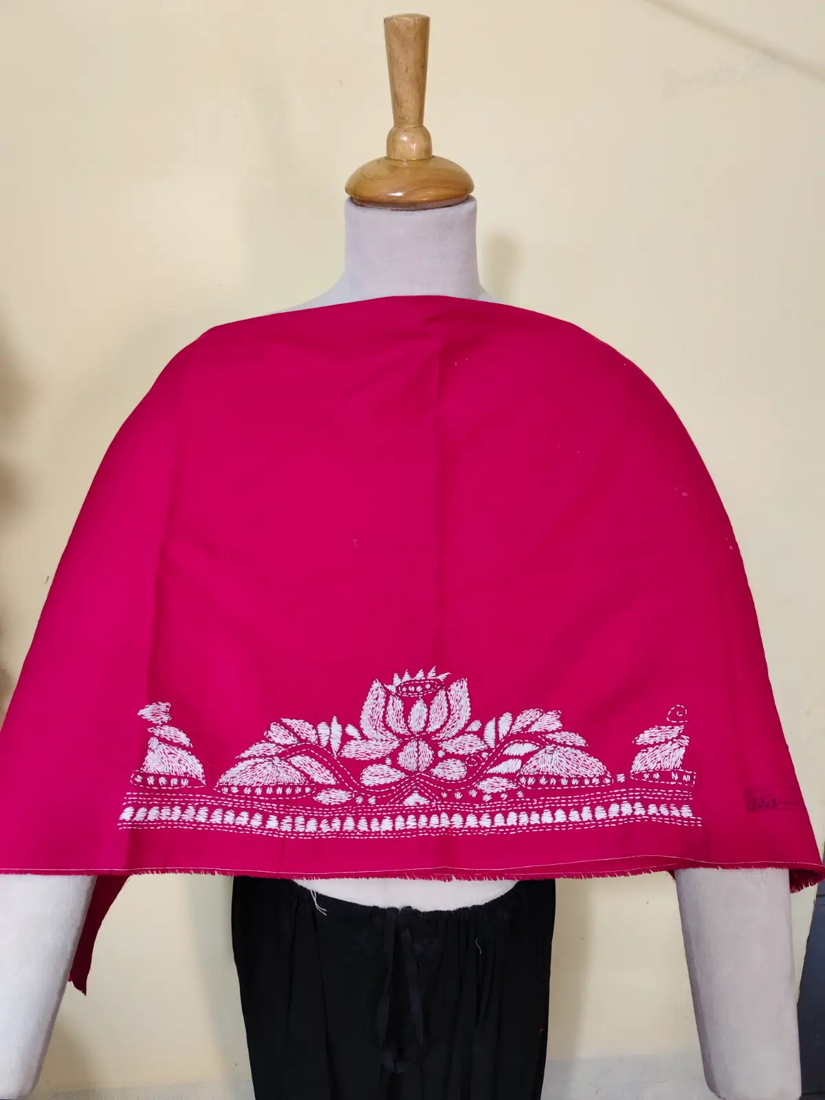 1000528054-1.webp Rani Cotton Kantha Stitch Blouse Material – Handmade Floral - Image 7