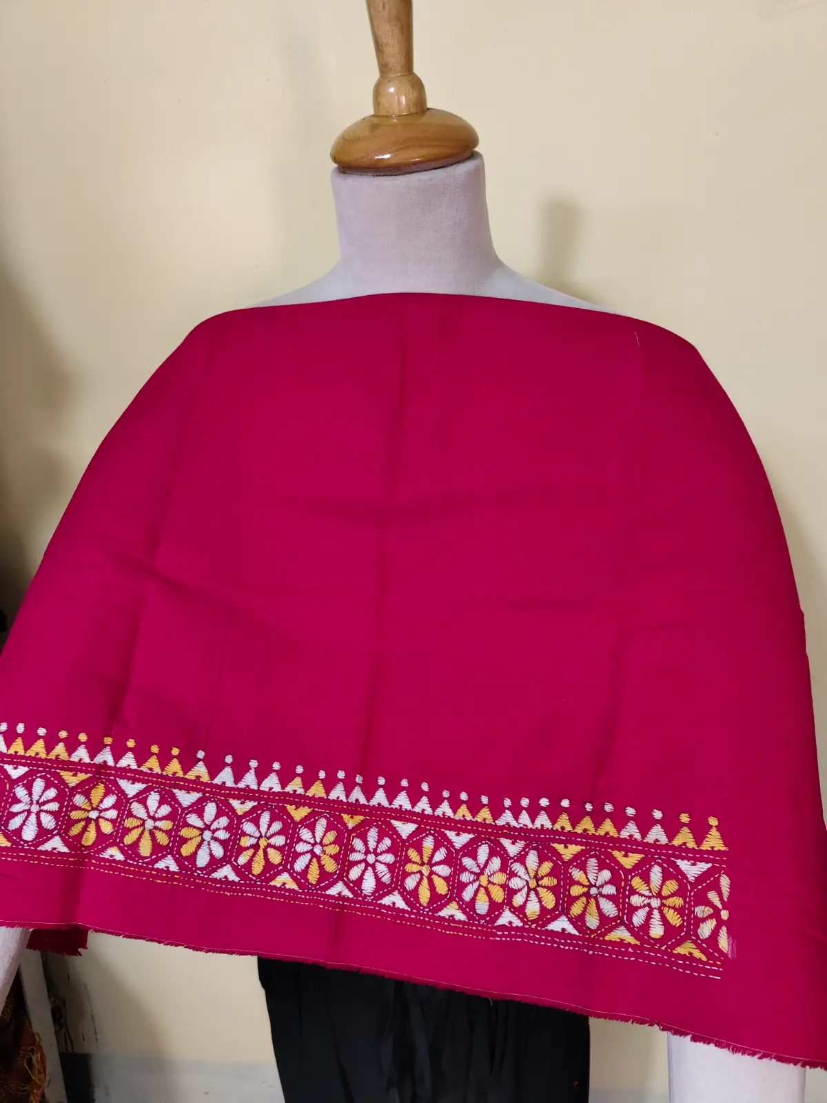 1000528082.webp Rani Kantha Stitch Blouse Piece - Image 5