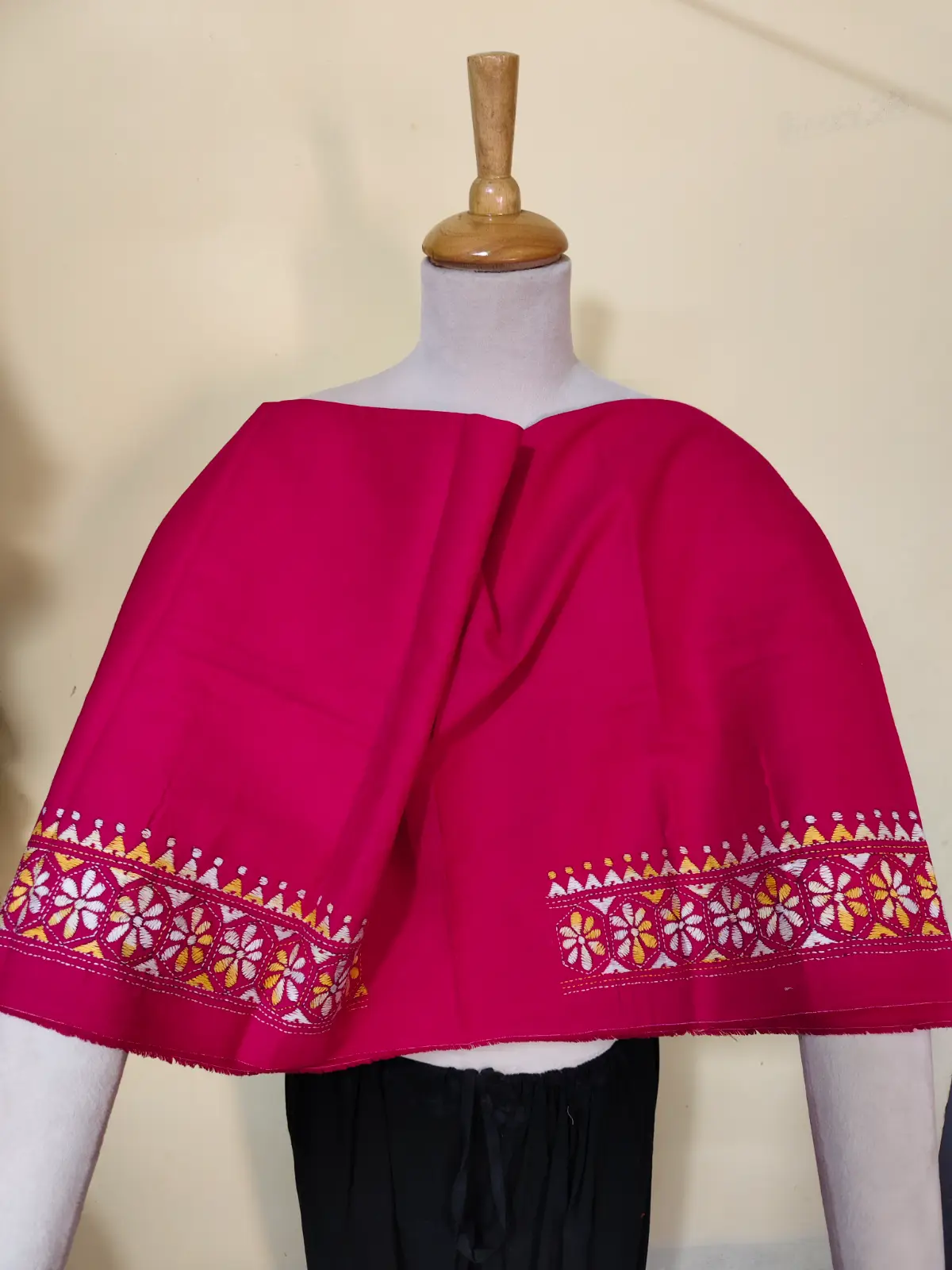 1000528083.webp Rani Kantha Stitch Blouse Piece - Image 2