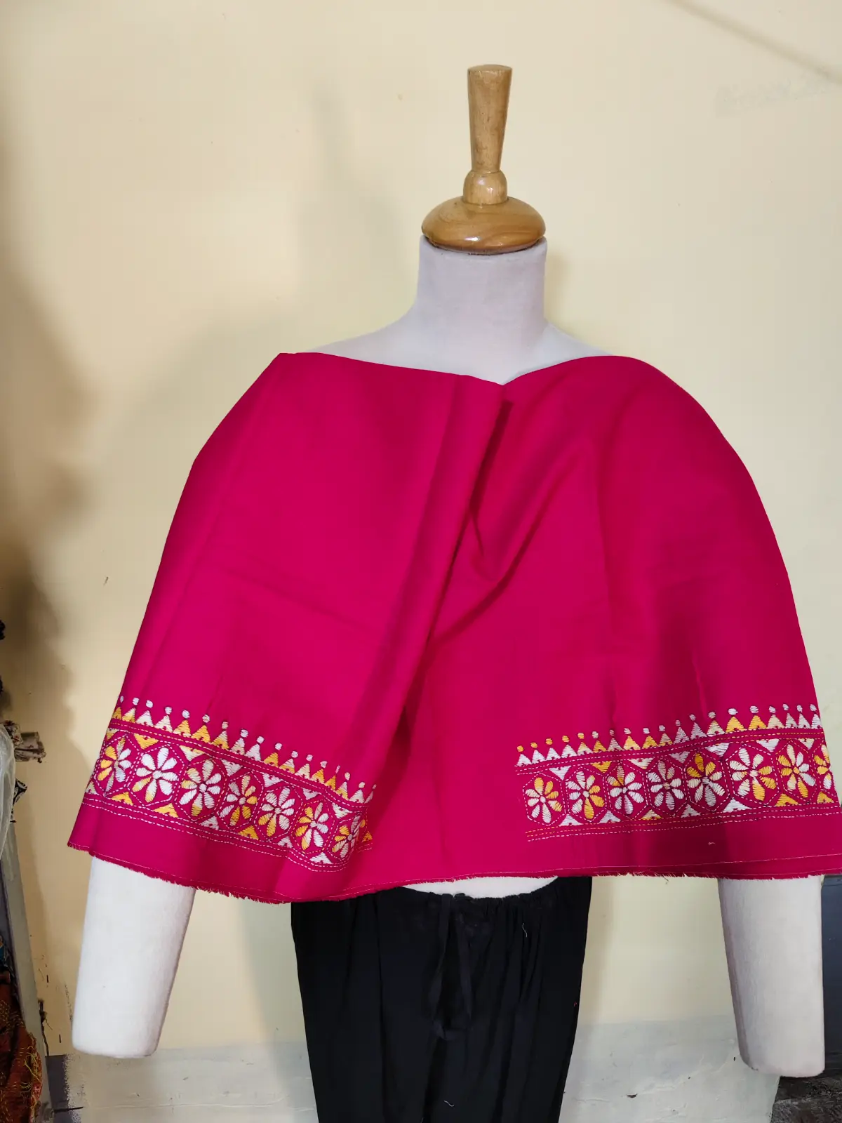 1000528084.webp Rani Kantha Stitch Blouse Piece - Image 6