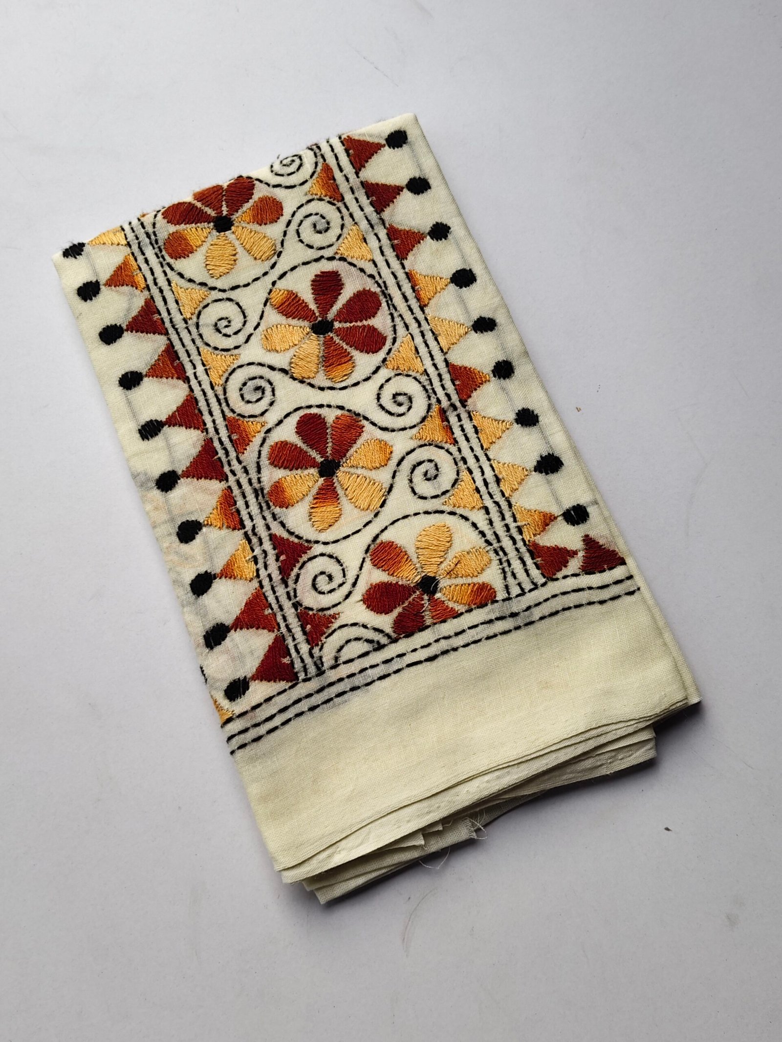 IMG_20251028_161315 White Blouse Kantha Stitch Material - Image 3