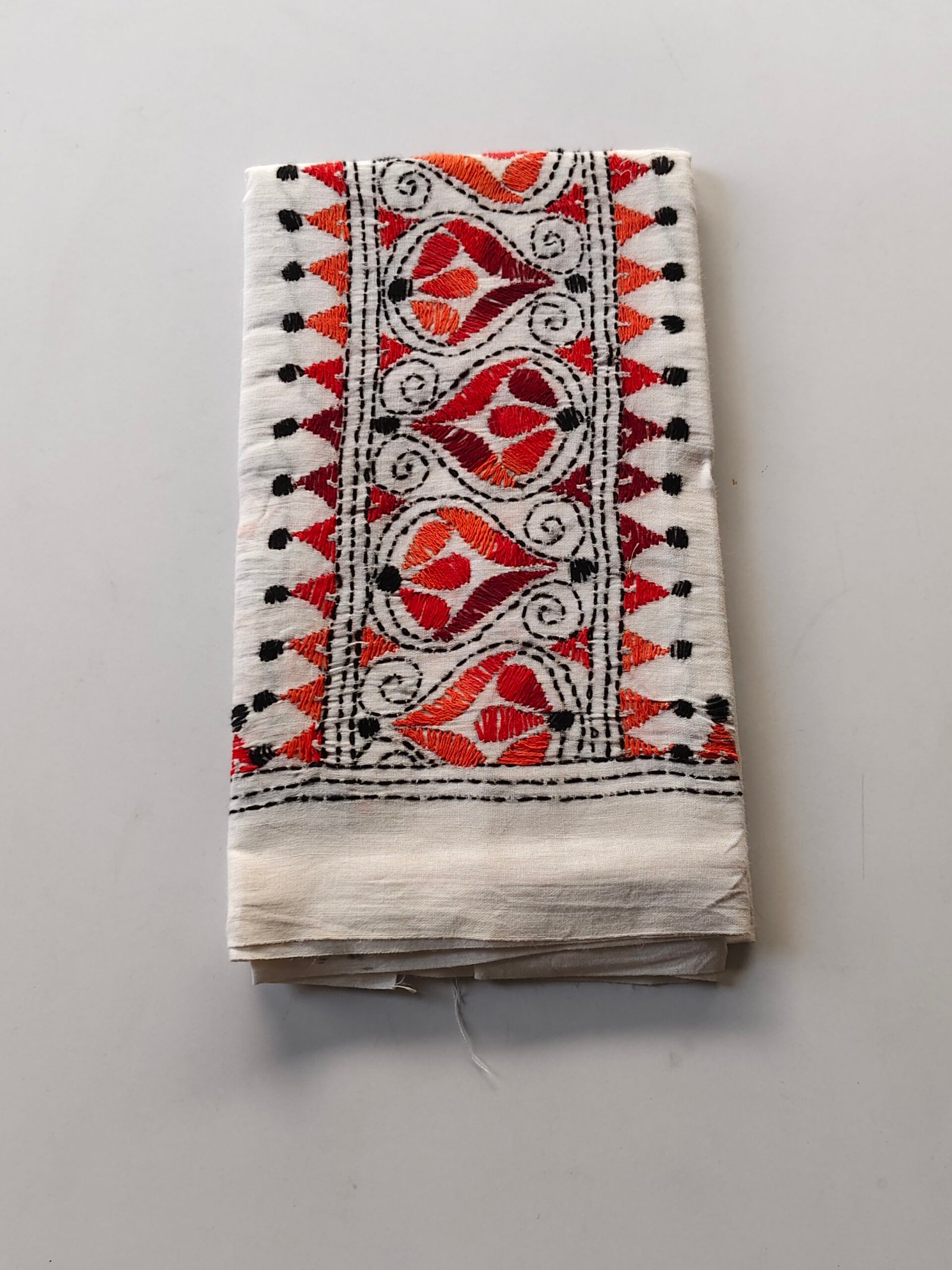 IMG_20251028_161431 White Kantha Stitch Blouse Material - Image 1