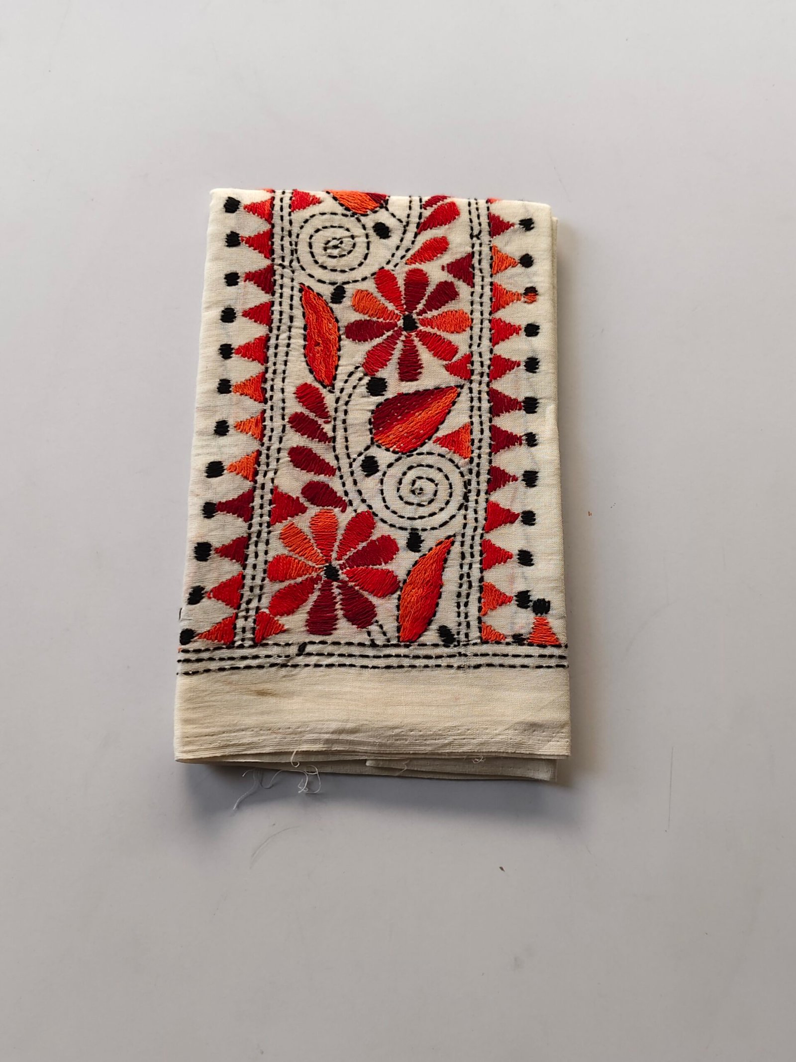 IMG_20251028_161543 White Kantha work blouse piece - Image 2