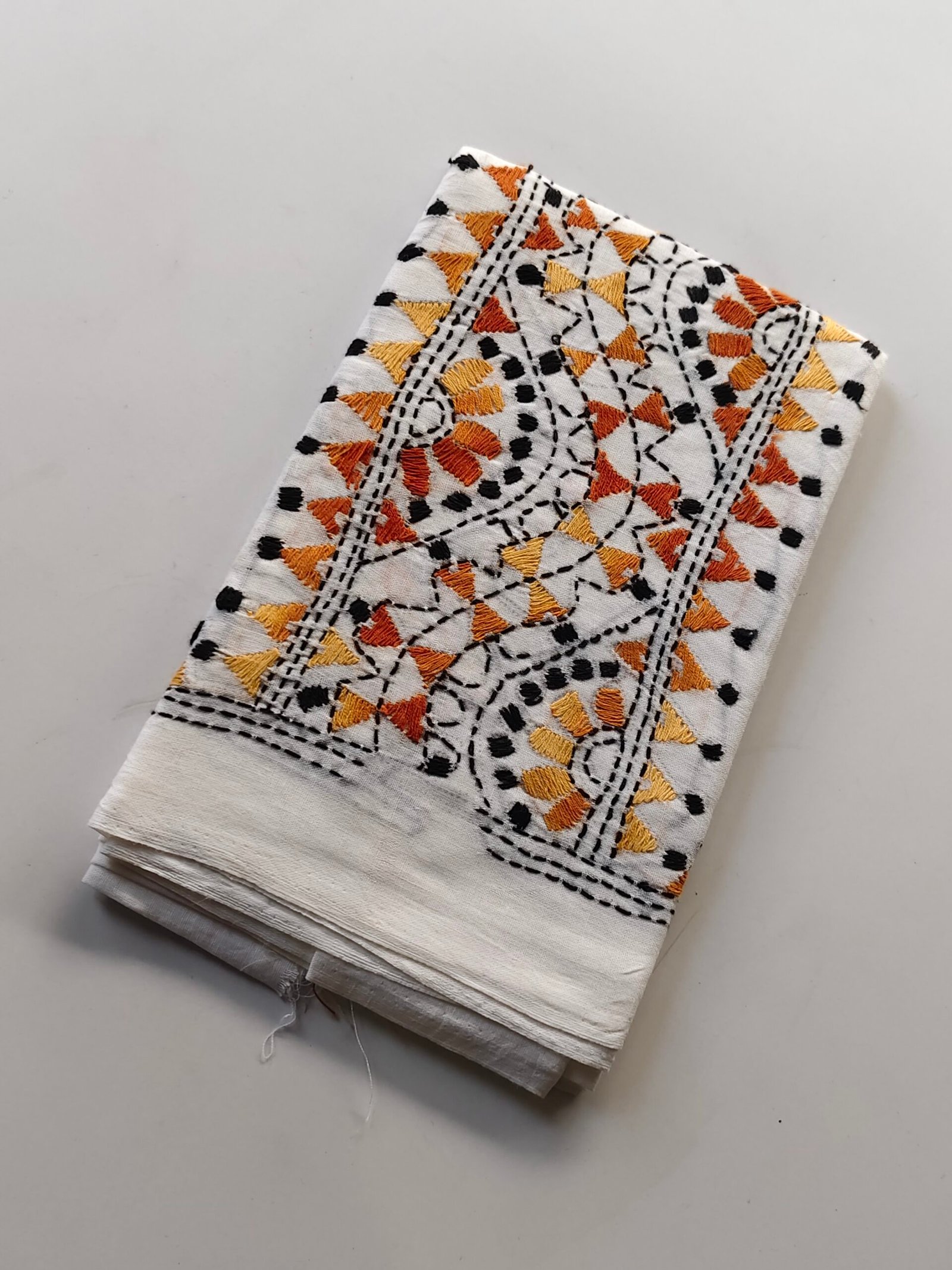 IMG_20251028_161739 White Kantha Work Blouse Piece - Image 4