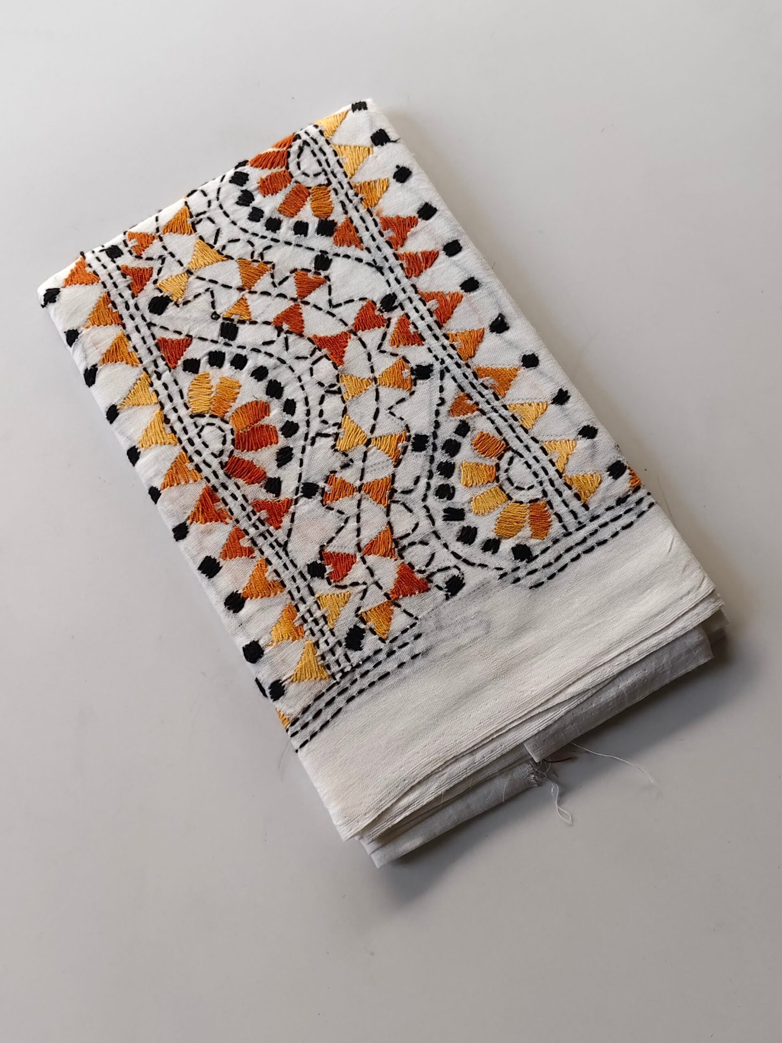 IMG_20251028_161742 White Kantha Work Blouse Piece - Image 2