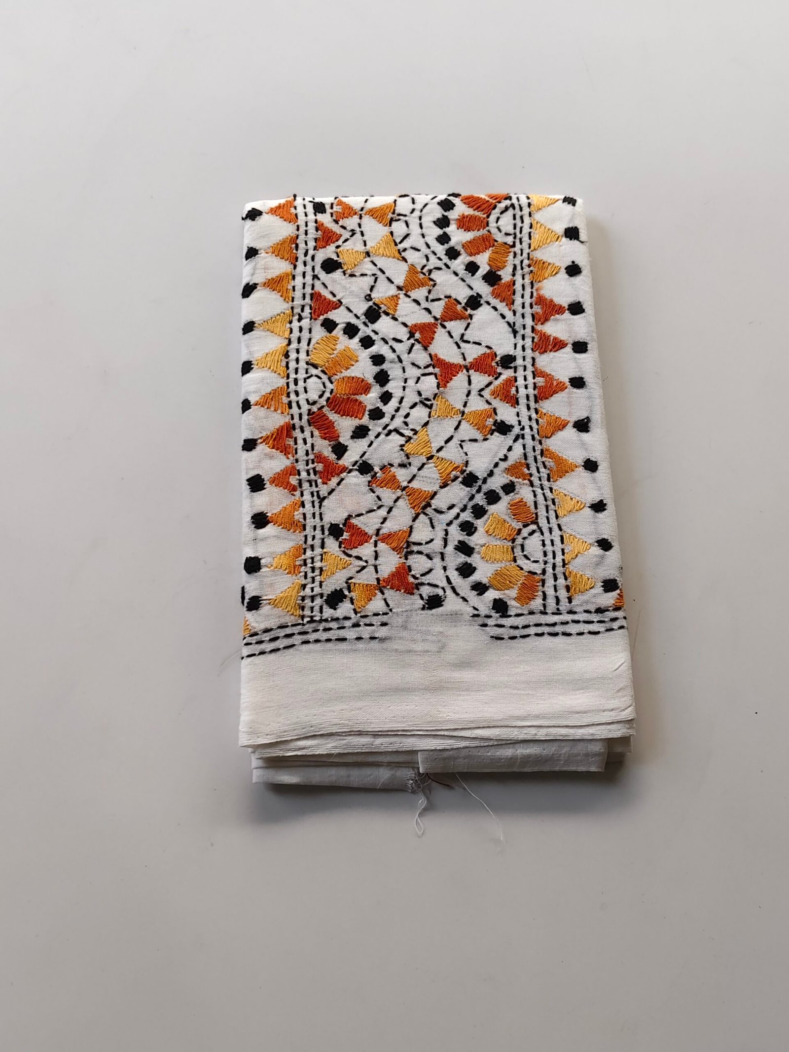 IMG_20251028_161744 White Kantha Work Blouse Piece - Image 3