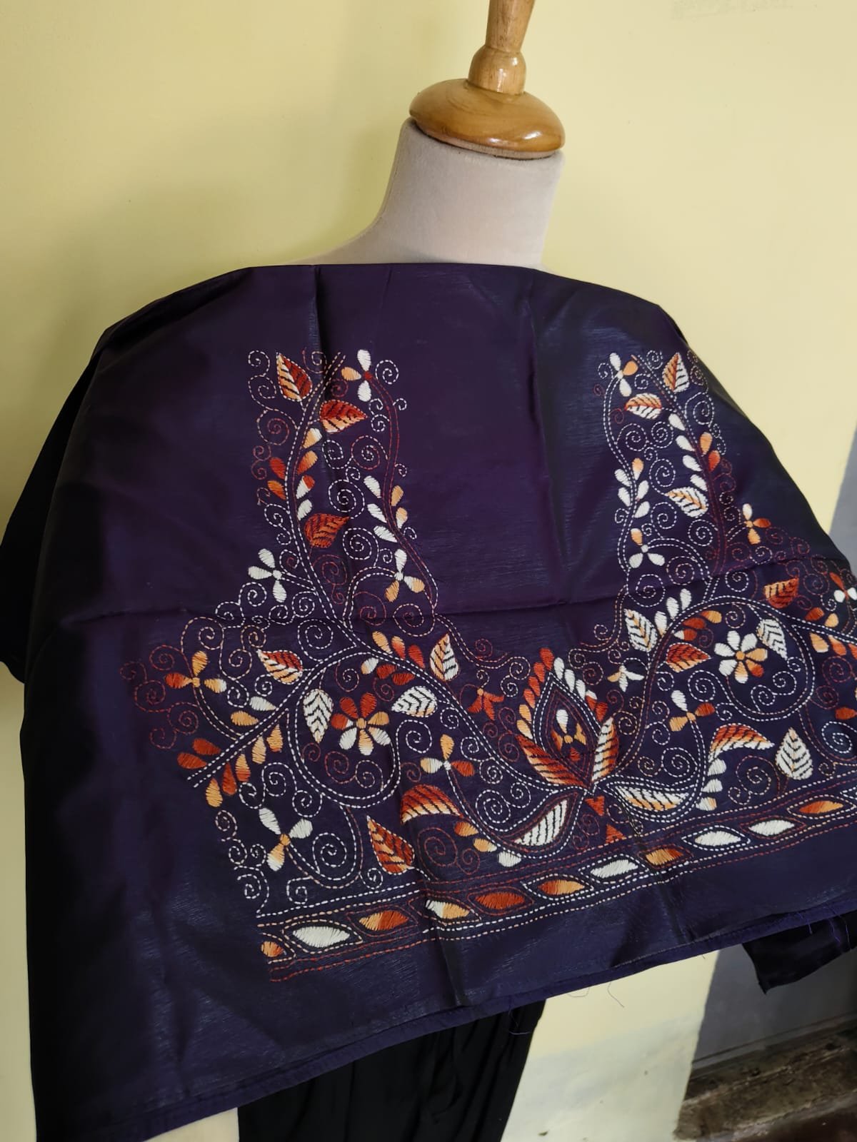WhatsApp Image 2025-10-17 at 20.02.50_5980da75 Purple Silk Kantha Stitch Blouse piece – Handcrafted White & Rust Floral Embroidery - Image 3