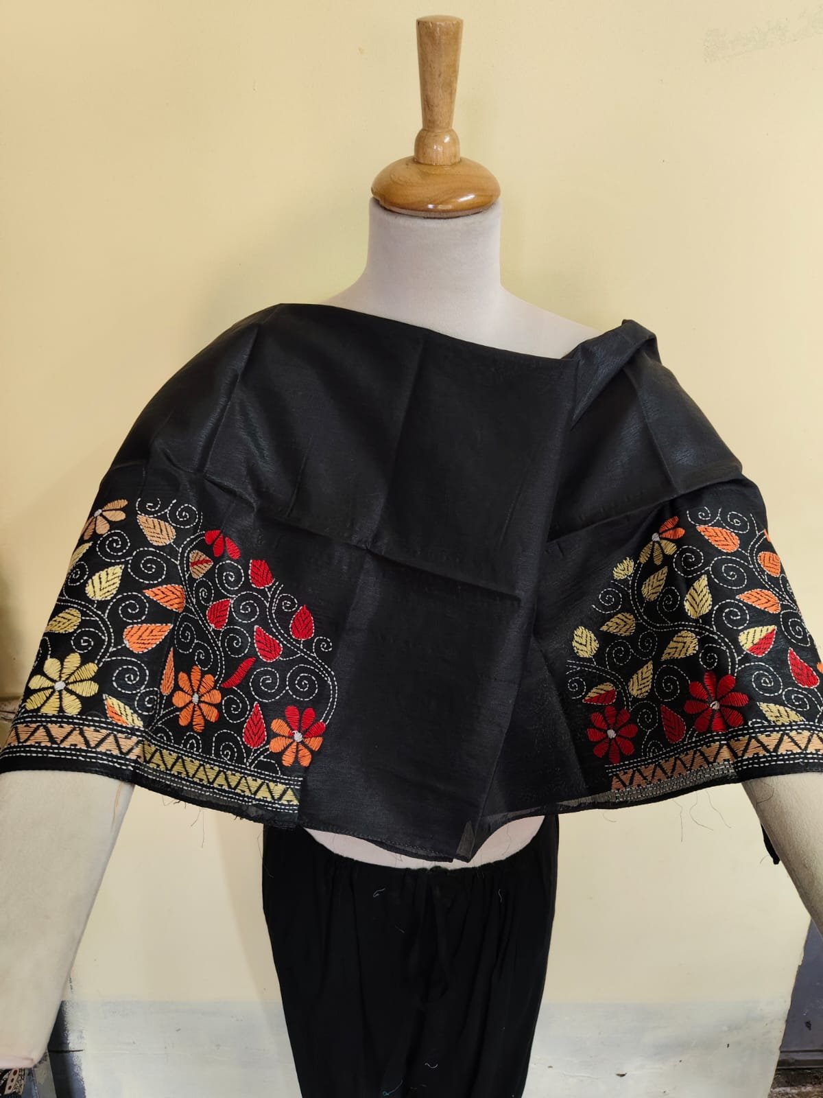WhatsApp Image 2025-10-17 at 21.18.50_ad7b6a14 Silk Kantha Stitch Blouse Material – Multicolor Hand Embroidery Black - Image 5