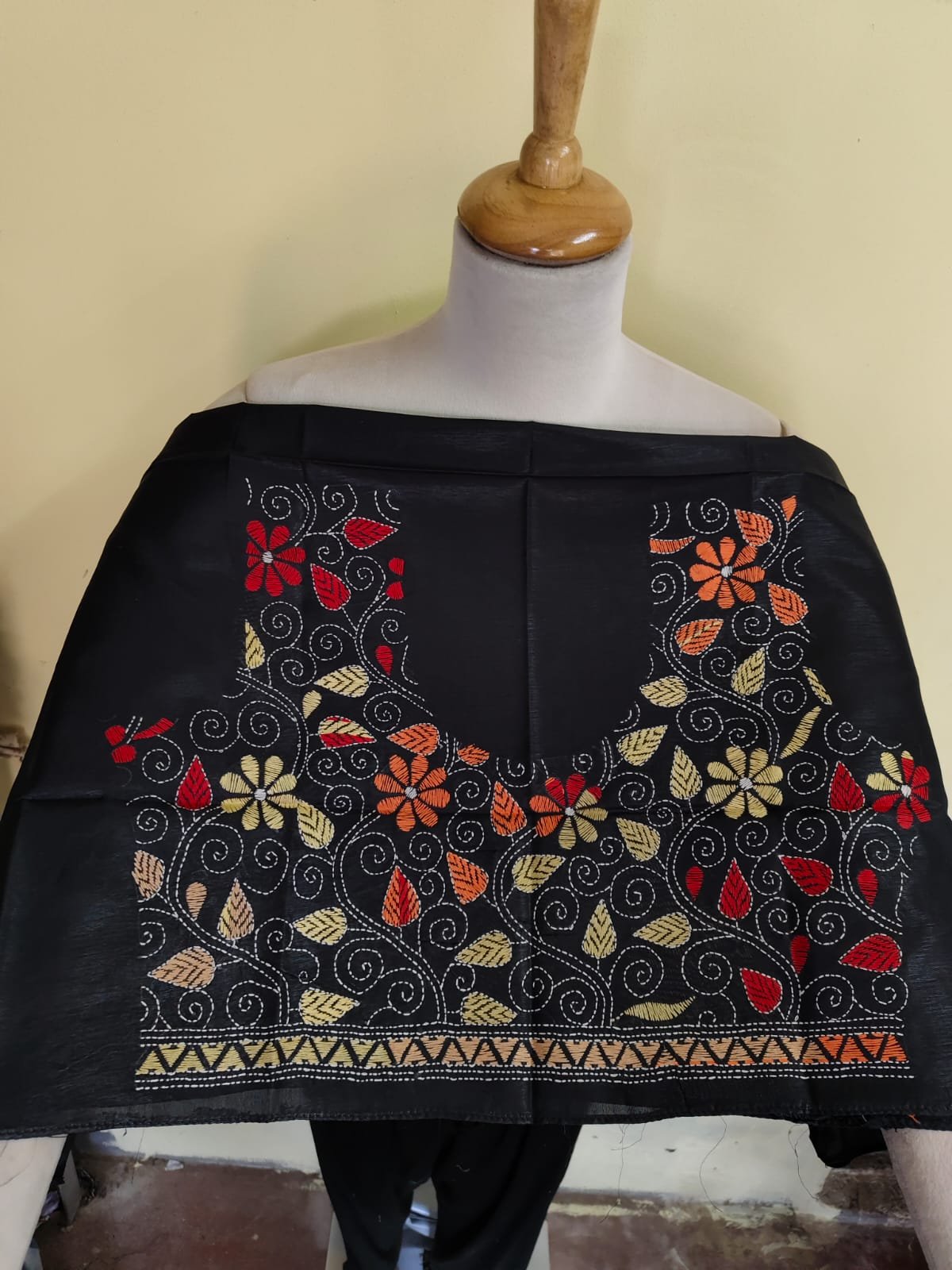 WhatsApp Image 2025-10-17 at 21.18.52_4c9e6969 Silk Kantha Stitch Blouse Material – Multicolor Hand Embroidery Black - Image 2