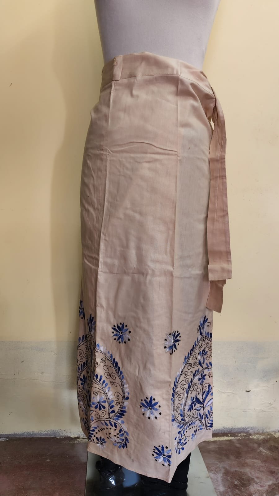 WhatsApp Image 2025-10-17 at 21.37.37_5a6513d6 Off-White Kantha Stitch Wrap Around Skirt - blue and white flower design - Image 5