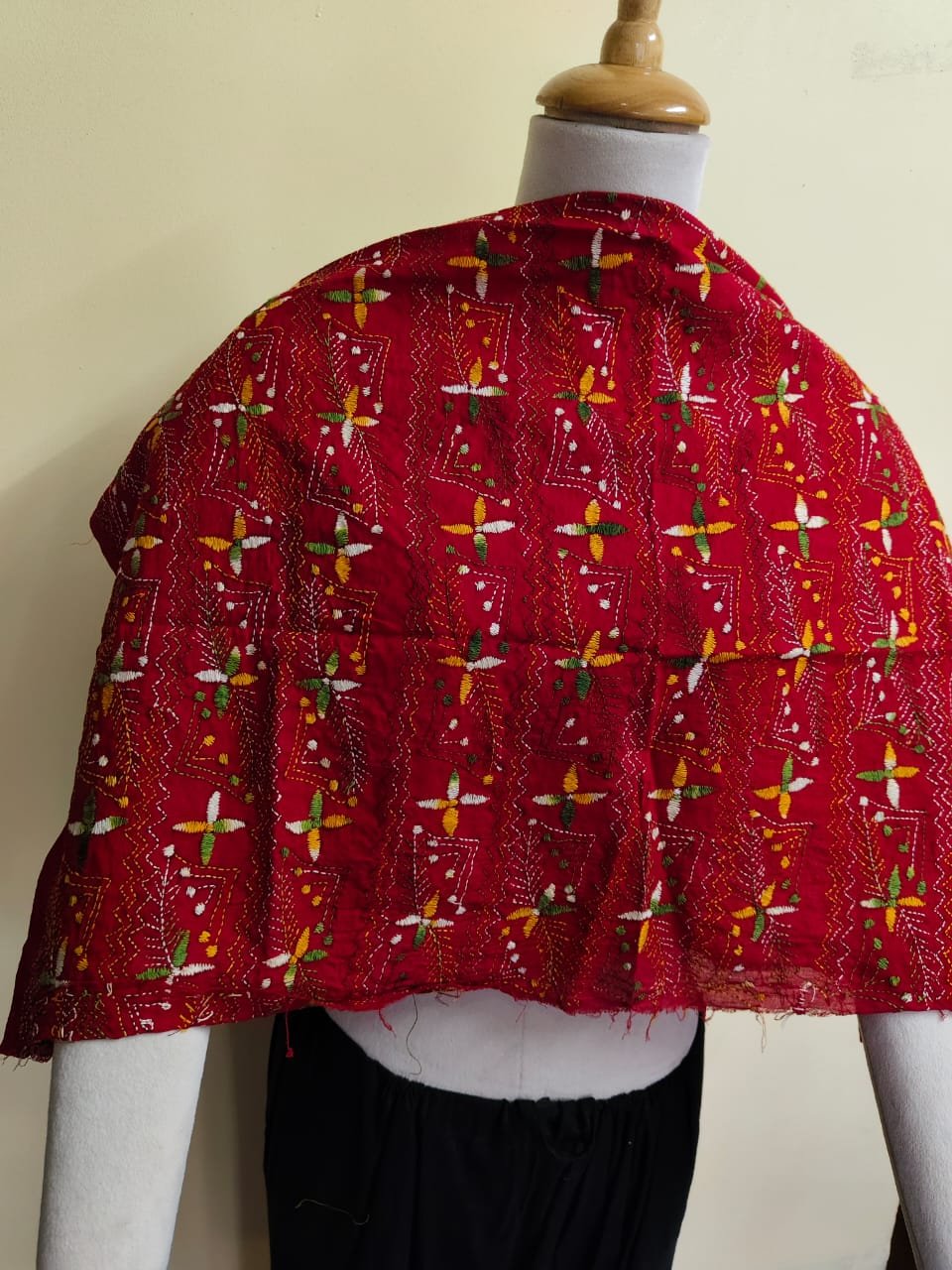 WhatsApp Image 2025-10-17 at 23.07.07_39edd7c1 Red Cotton Kantha Stitch Blouse Material – Handmade Multicolor Geometric Floral Embroidery - Image 2