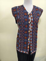 Handcrafted Cotton Kantha Stitch Sleeveless Jacket – Navy - Image 4