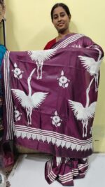 Bengal Kantha Stitch Art Silk Saree – White Crane Motif (Hand-Embroidered)
