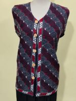 Handcrafted Cotton Kantha Stitch Sleeveless Jacket – Navy Blue Wave Pattern - Image 4