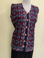 Handcrafted Cotton Kantha Stitch Sleeveless Jacket - Image 2