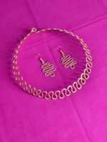 Wavy Pattern Brass Necklace Earrings Set - Image 3
